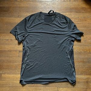 Dark gray lululemon short sleeved shirt